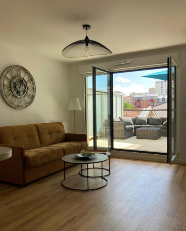 Very Nice And Quiet 42 M In Suresnes With Parking Exterior foto